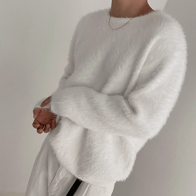 WHITE KNITTED SWEATER