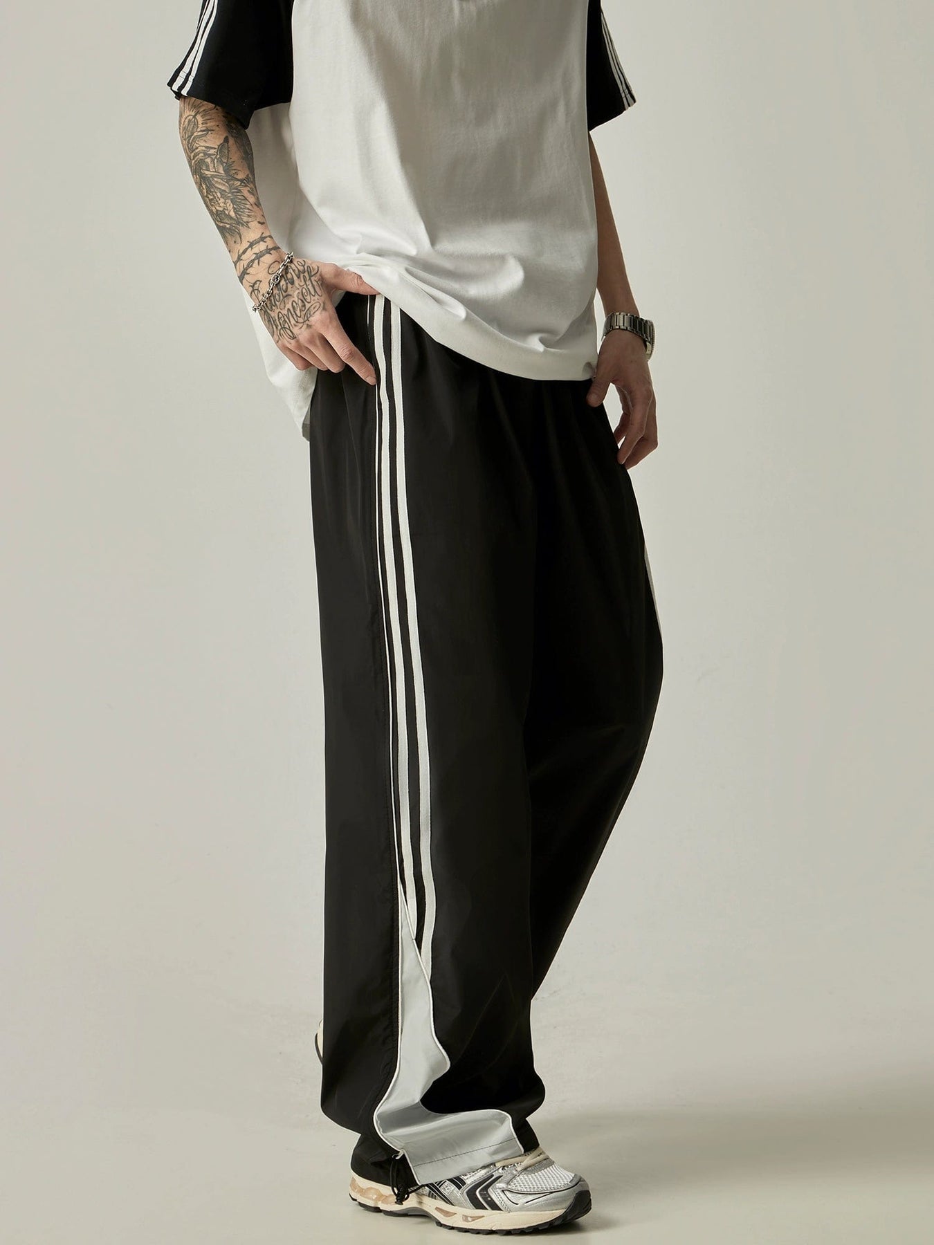 STRIPED SPORT SWEATPANTS