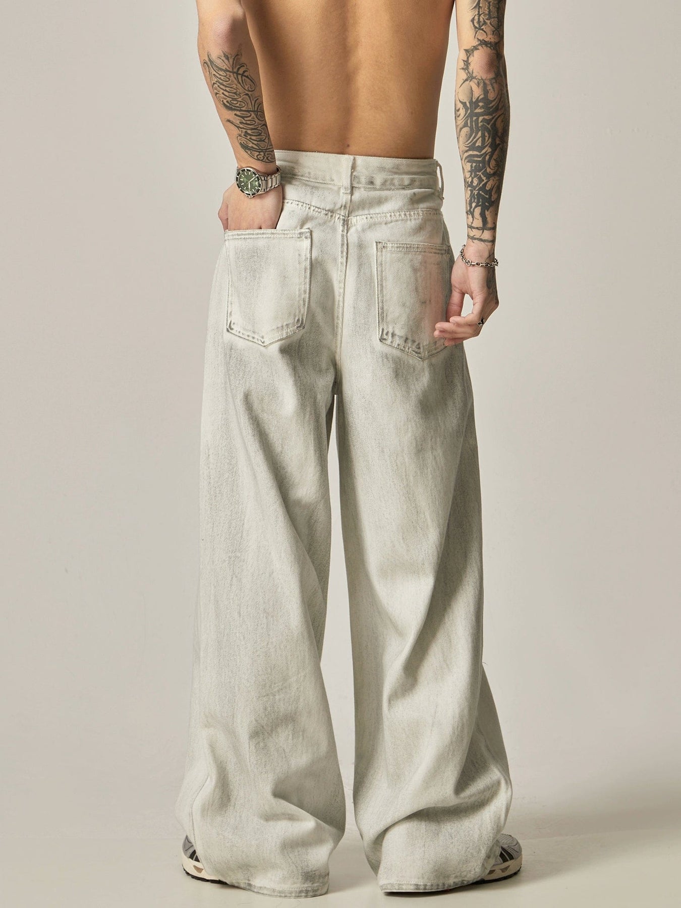 CREAMY BAGGY STRAIGHT DENIM JEANS