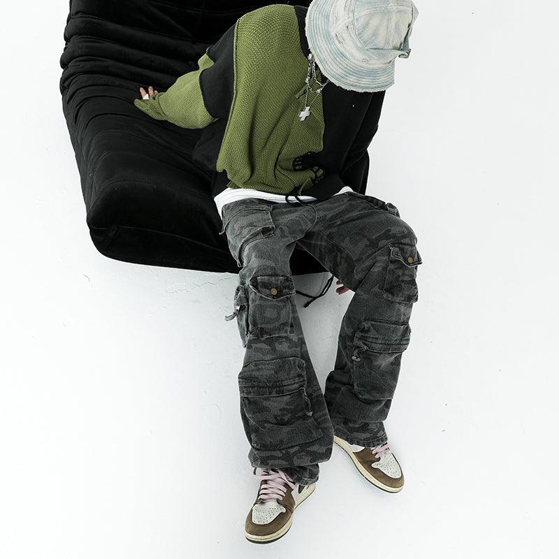 DARK MILITARY CAMO CARGO PANTS