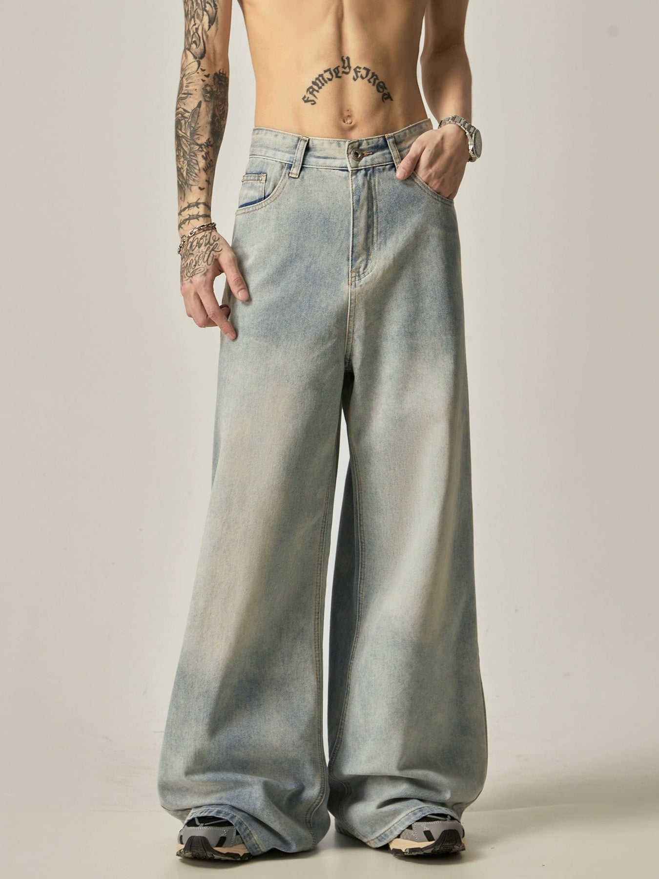 BAGGY WASHED DENIM