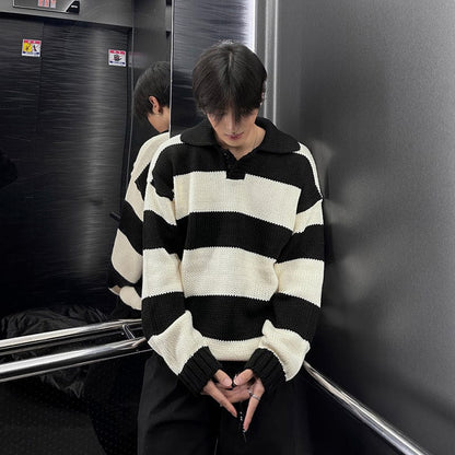 BLACK & WHITE STRIPED KNIT SWEATER