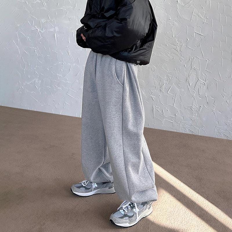 OVERSIZED GREY SWEATPANTS