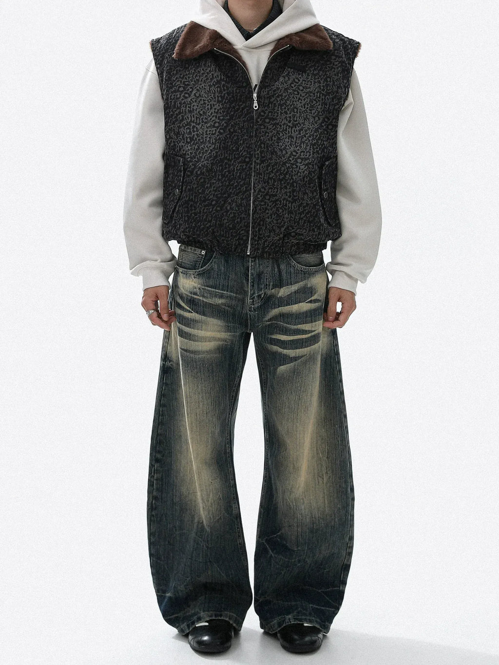 WHISKER WASH DENIM JEANS