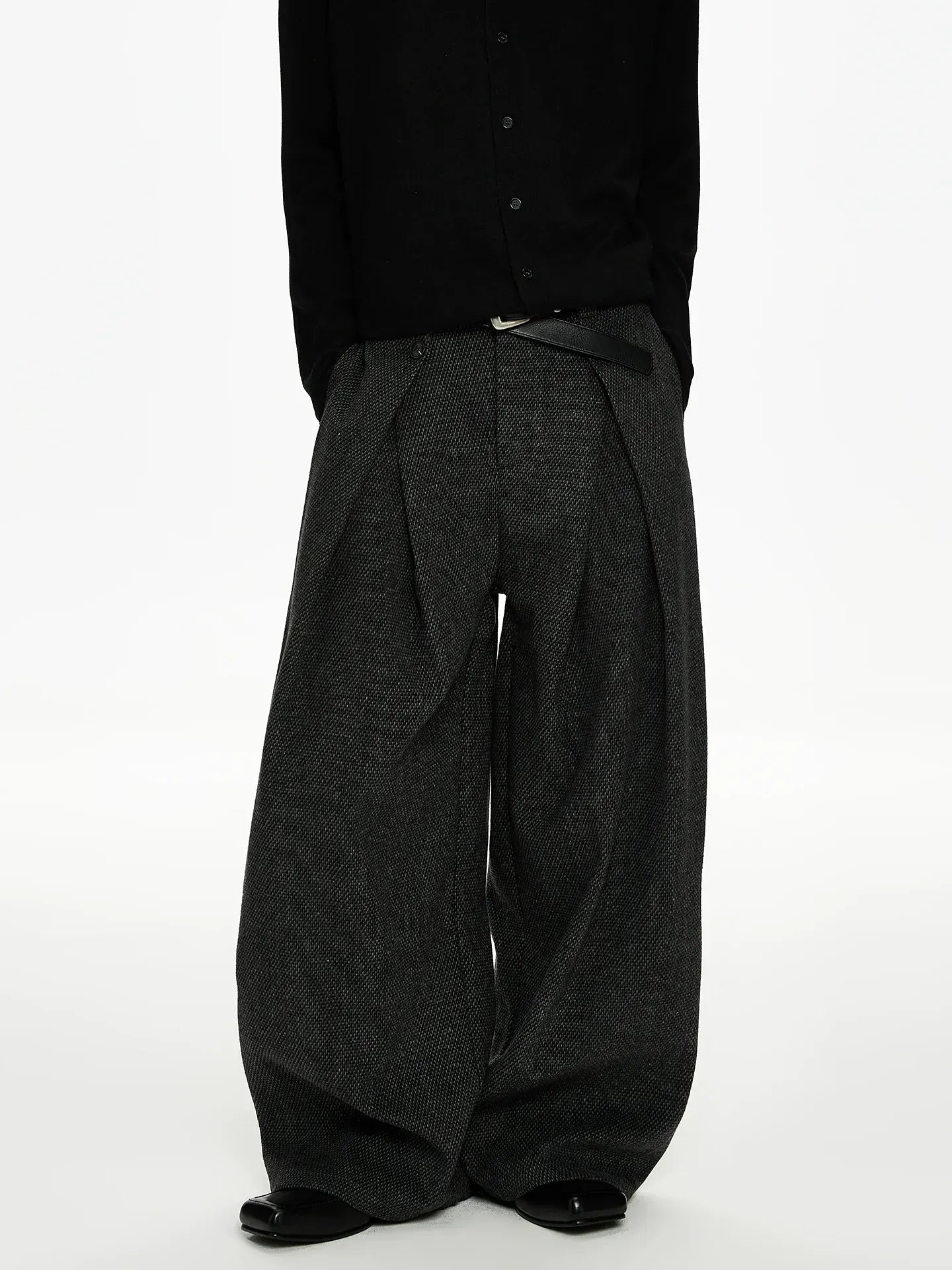 PLEATED BAGGY SUIT PANTS
