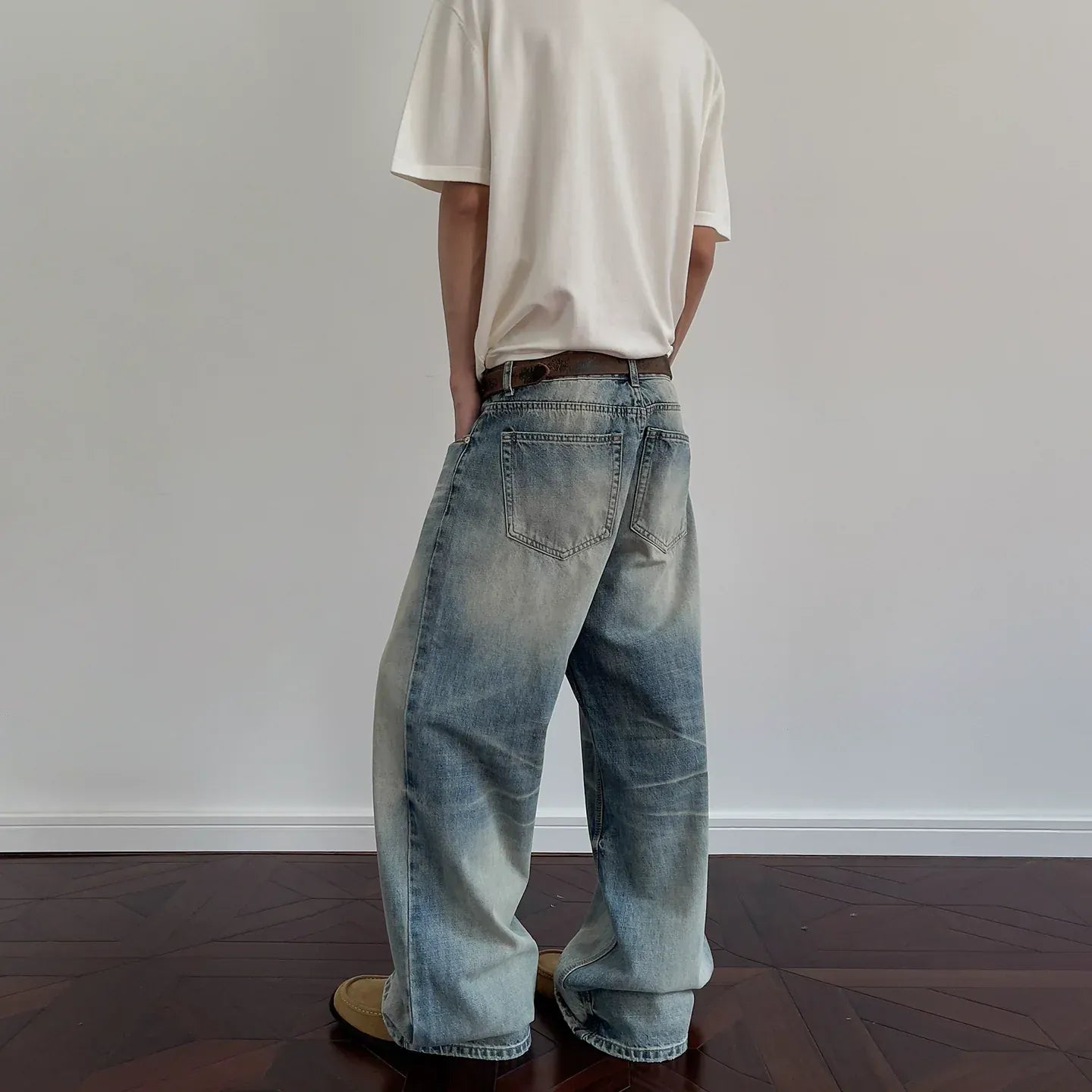 WHISKER WASH DENIM JEANS